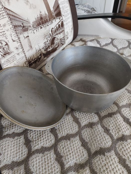 Продам казан чугунный