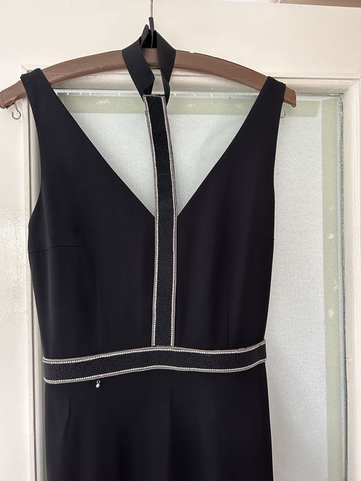 Vand rochie lunga neagra noua
