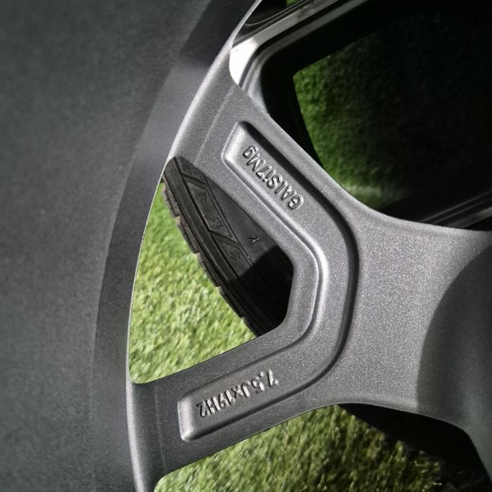 Jante R 19 Fiat 500 cu anvelope 225 40 19