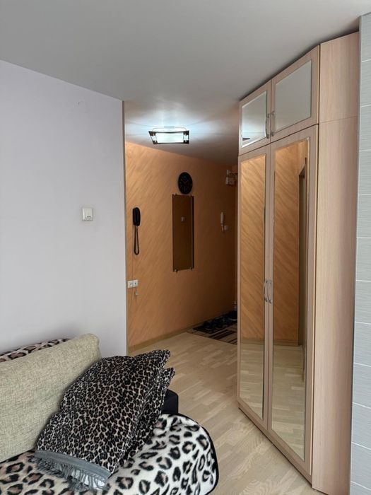 Продается 2 ком.квартира район Гор.парка