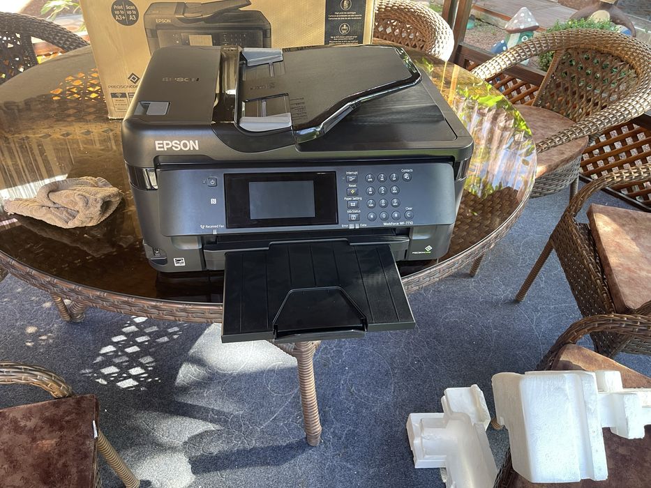 Продам малоиспользенный цветной принтер!! Epson WF7710DWF A3+ формате