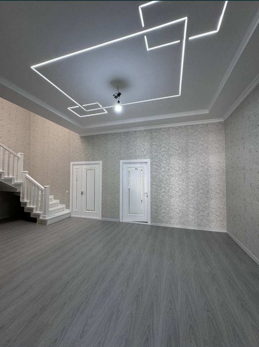 Срочно! Продажа. 7 ком, 2 сот. Мажнунтол махалла.