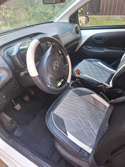 Autoturism Toyota Aygo