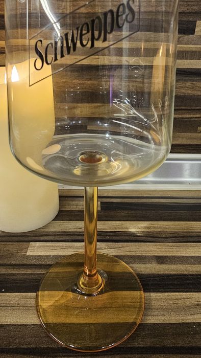 Винени чаши -2броя нови