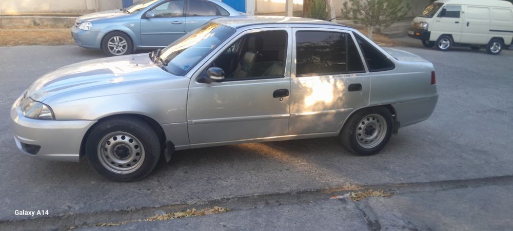 Nexia 2 yili 2014  naxtga sotiladi yo  barter laboga