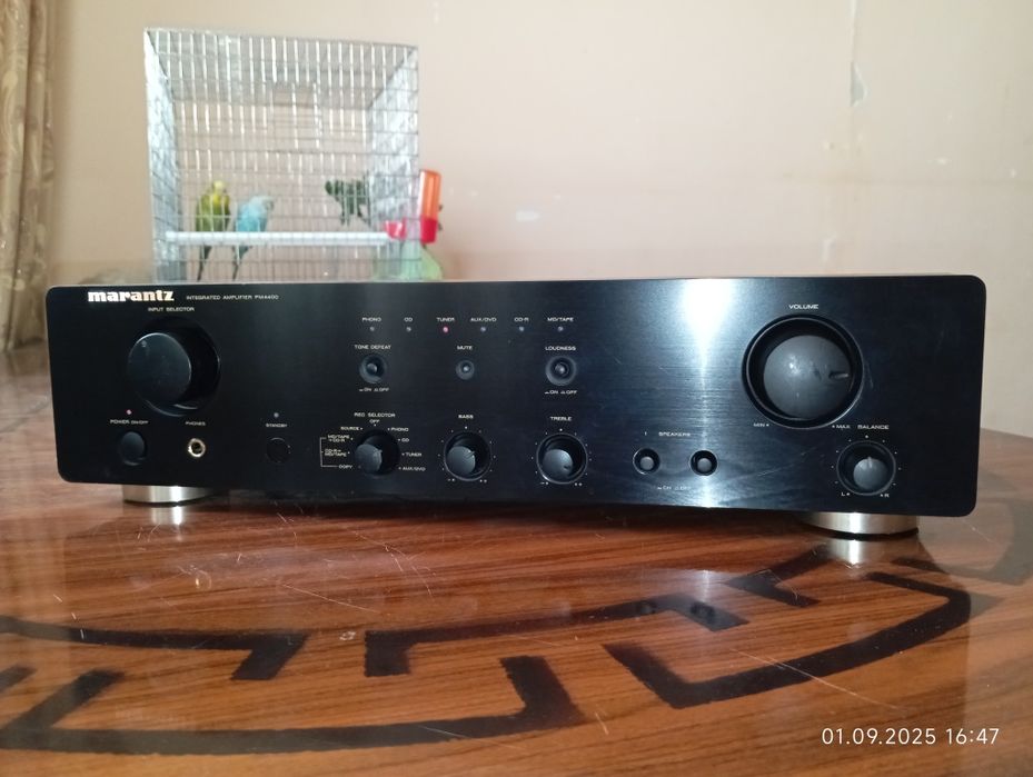 Усилитель  marantz. PM 4400.
