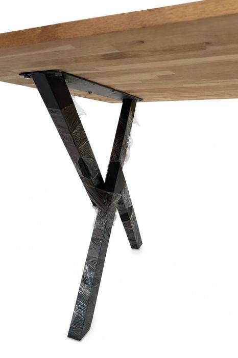 Маси от метал и дърво