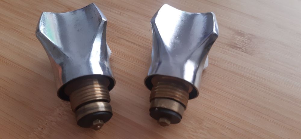 Глава за смесителна батерия 1/2" с пластмасова / метална ръкохватка