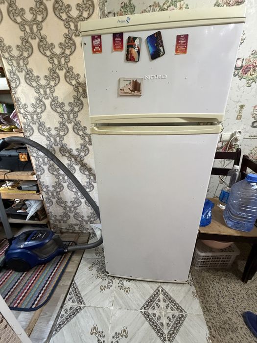 Продам холодильник