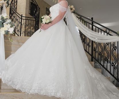 Продавам булчинска рокля