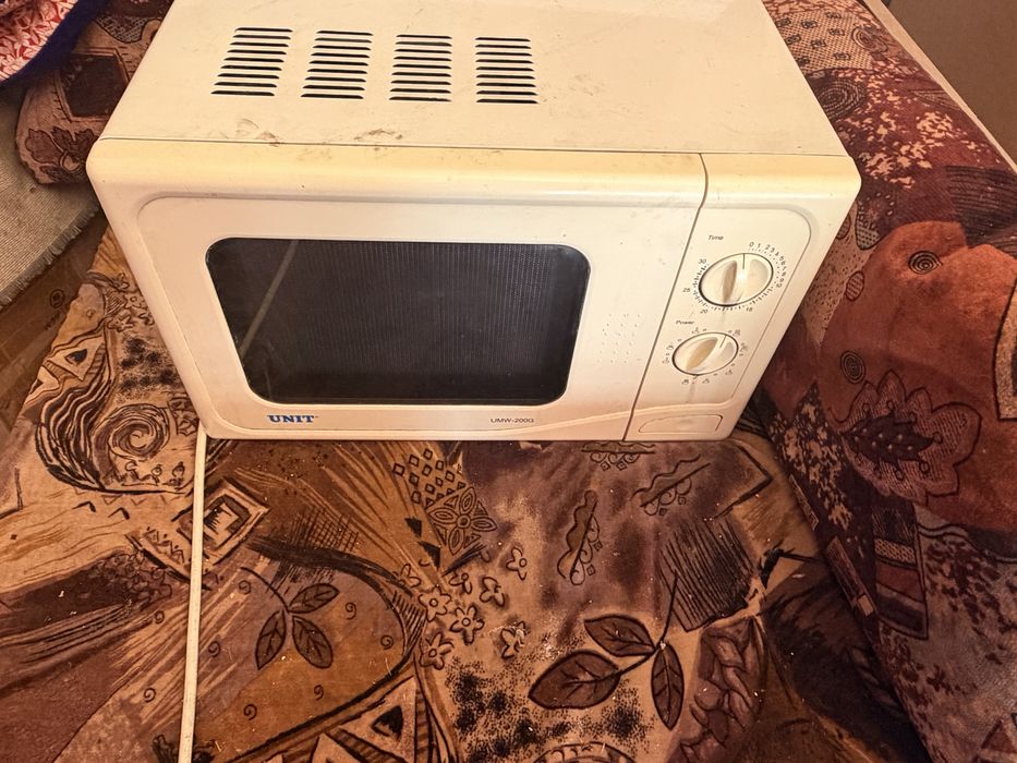 Продам Комплект мебели