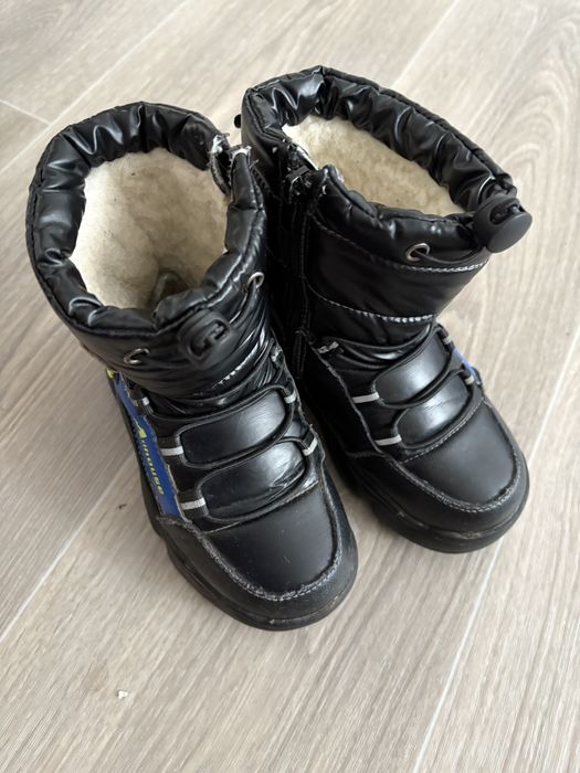 Продам зимние ботинки