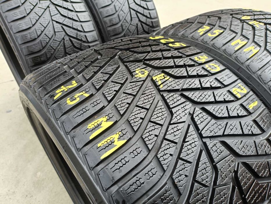 Set 4 anvelope de iarna 285 35 21 cu 325 30 21 yokohama profil 7,5 mm