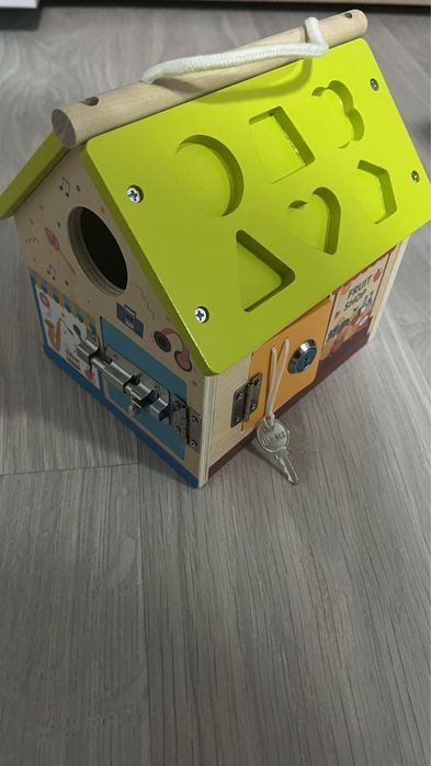 Продаю игрушки для развития детей