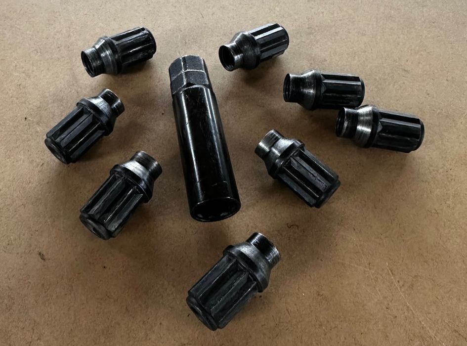 Секретни болтове за Тойота