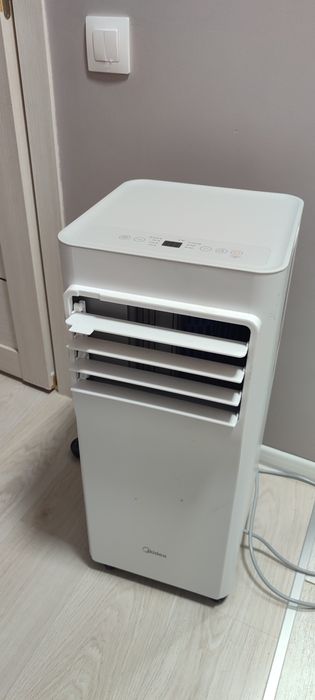 Midea Кондиционер мобильный