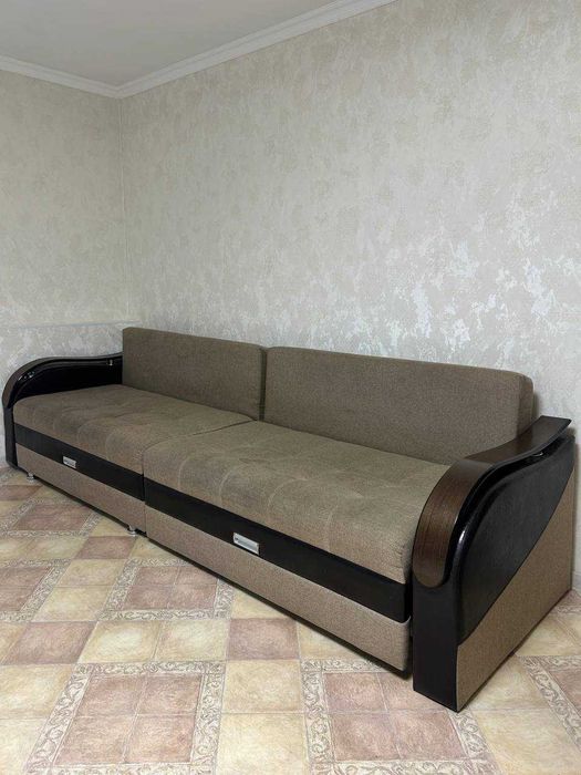 Продам диван срочно