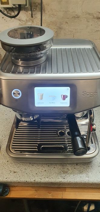 SAGE Barista Touch impress SES881BSS работи перфектно цена 530 €