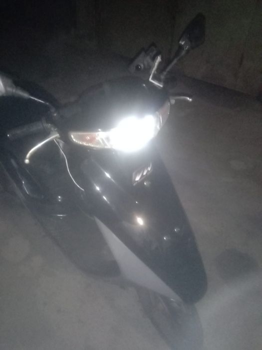 Продам мопед хонда дио