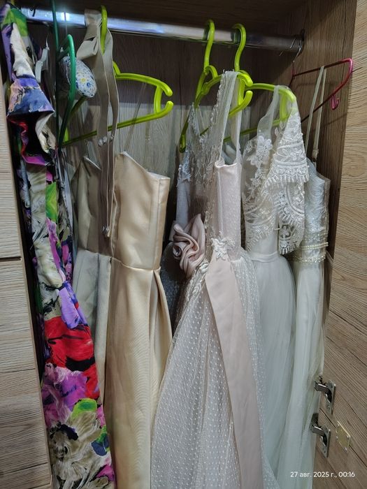 Платья вечерние, праздничные детские, р-з 32 -34