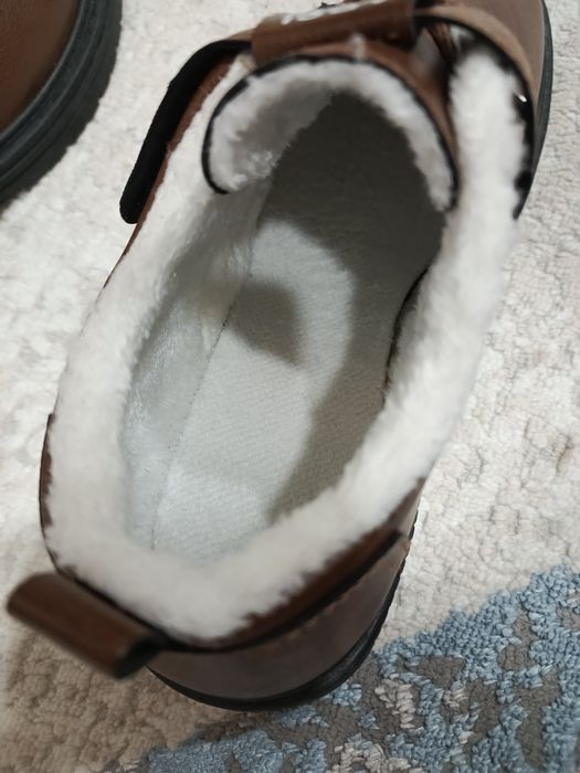 Продам мужские ботинки