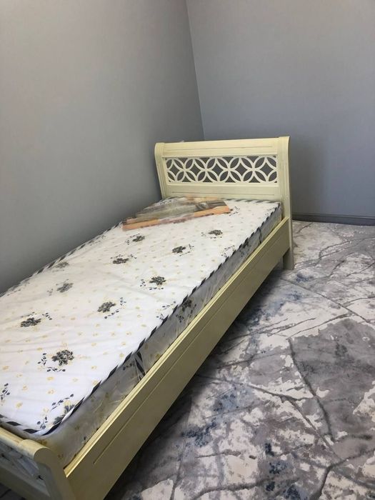 кровать одноместный