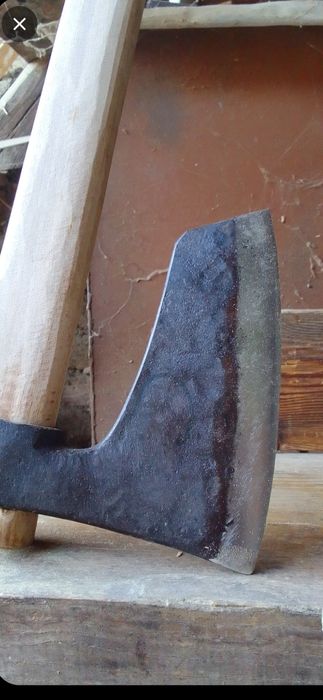 Ковани брадви ресиорна стомана 65г