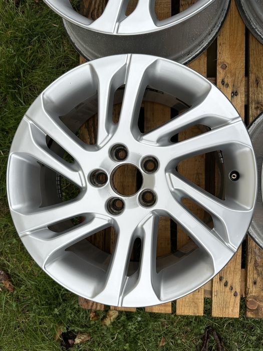 Jante 17” originale Volvo V60 CC P3 XC70 P3
