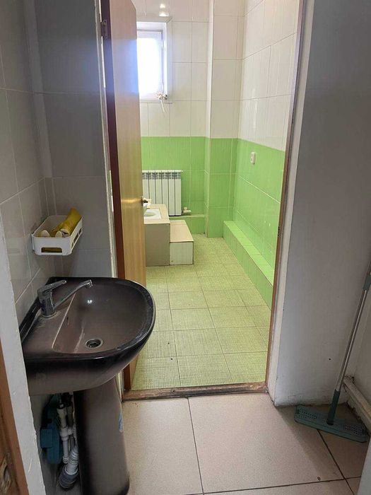 Продам ком. помещение в центре