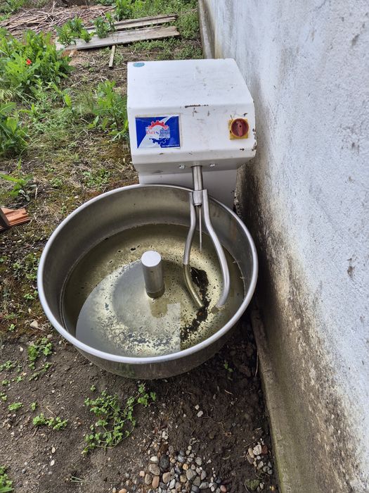 Mixer aluat malaxor 3,80 v