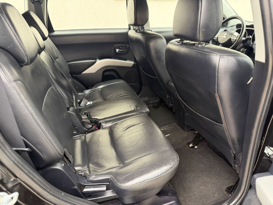 Mitsubishi Outlender 2.0 tdi 4x4 la buton