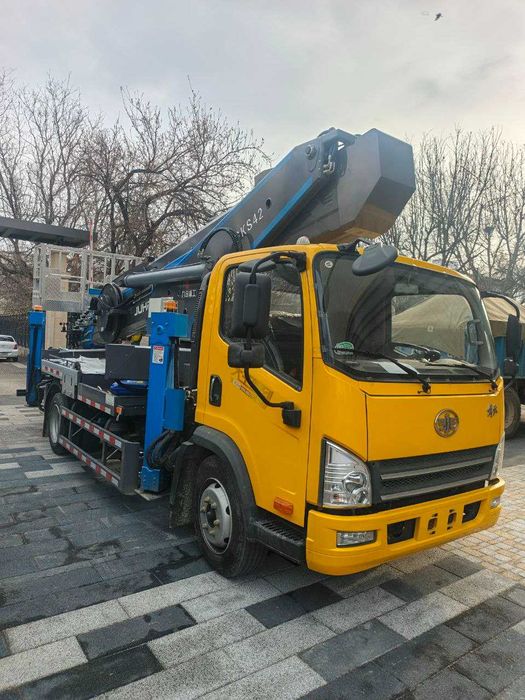 Автовышка 42м с широкой люлькой