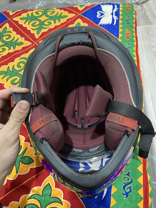 Продам мотошлем QR7