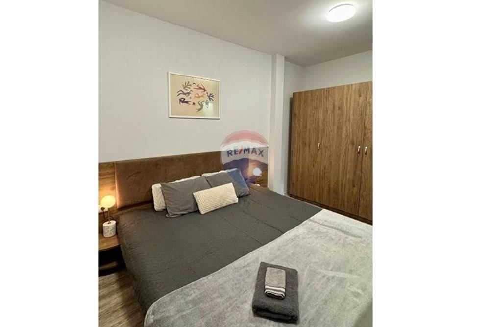 Три отделни имота, район ВИНС, гр. Варна В.В 4181