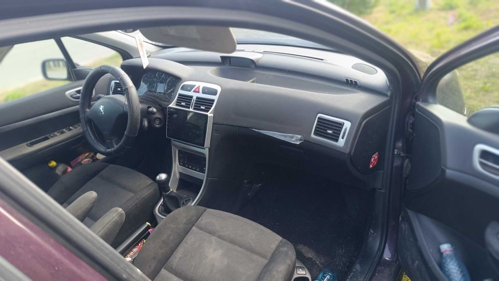 De vânzare Peugeot 307 – 2005 – 5000 lei (negociabil)