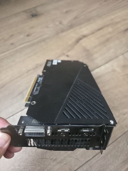 Продам видеокарту GeForce 1660 super