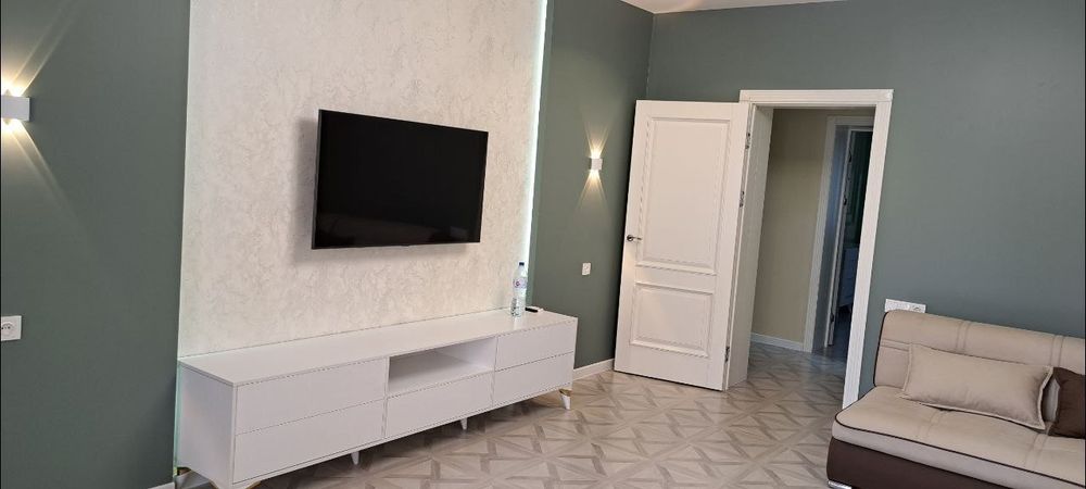 Срочно продаётся 3 ком Новостройка