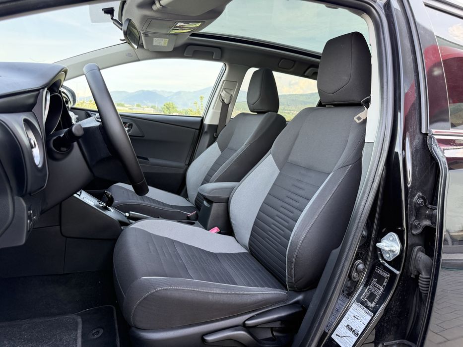 Toyota Auris 1.8 Hybrid 100к.с Facelift / Panorama / NAVI / Camera