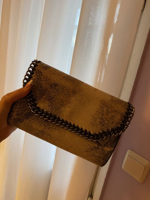 Продавам чанти