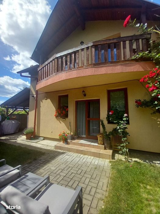 Într-o zona rezidentiala selectă, pe strada Plugarilor, casa din 2010!