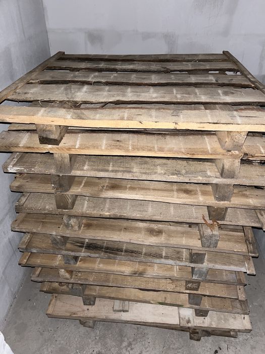 Продам поддоны 500 тнг.