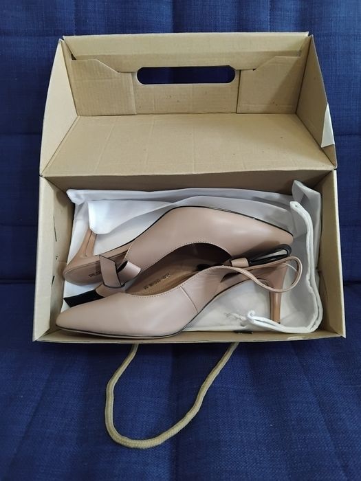 Туфли на каблуке