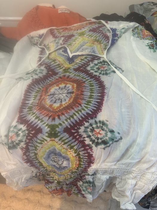 Haine dama aproape noi