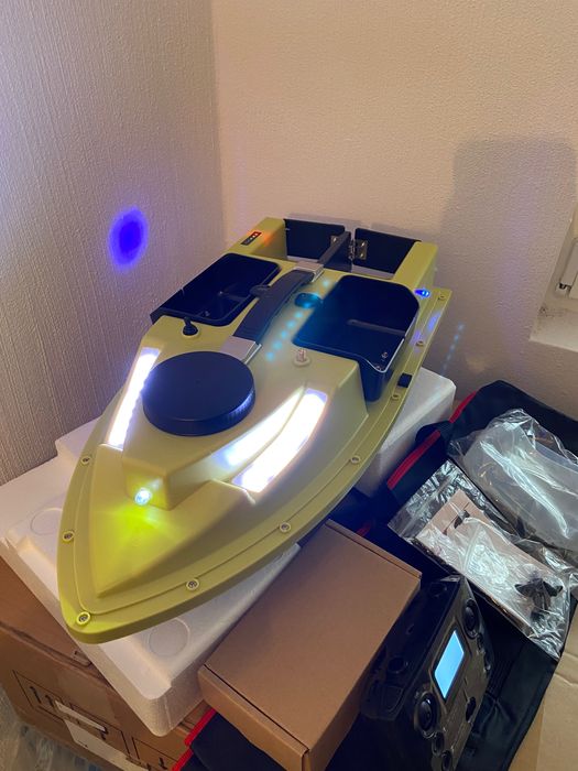 Лодка за захранка