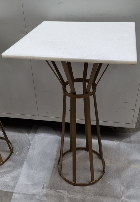 Suport metalic cu blat de marmură