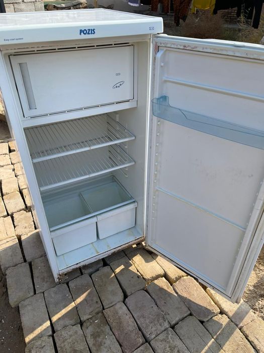 Xoladelnik Pozis sotiladi