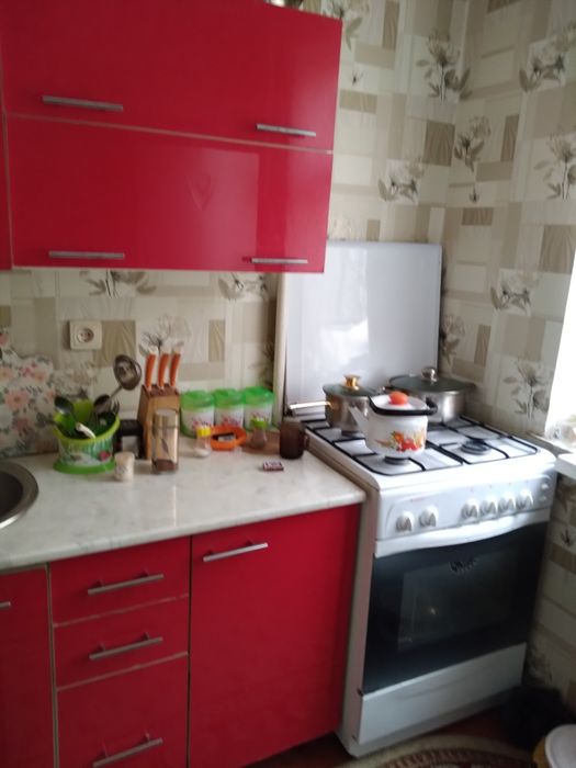 Продам  2 х  ком  квартиру