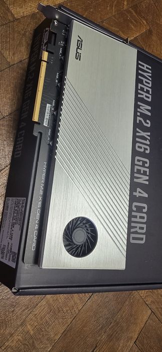 Преходник Asus HYPER M.2 X16 GEN 4 CARD, от PCI-E 4.0(3.0) към 4x NVMe