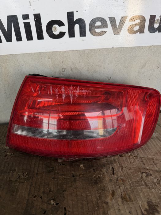 Десен стоп от фв ауди а4 б8 / audi a4 b8