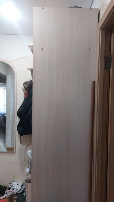 Продам шкаф в прихожую